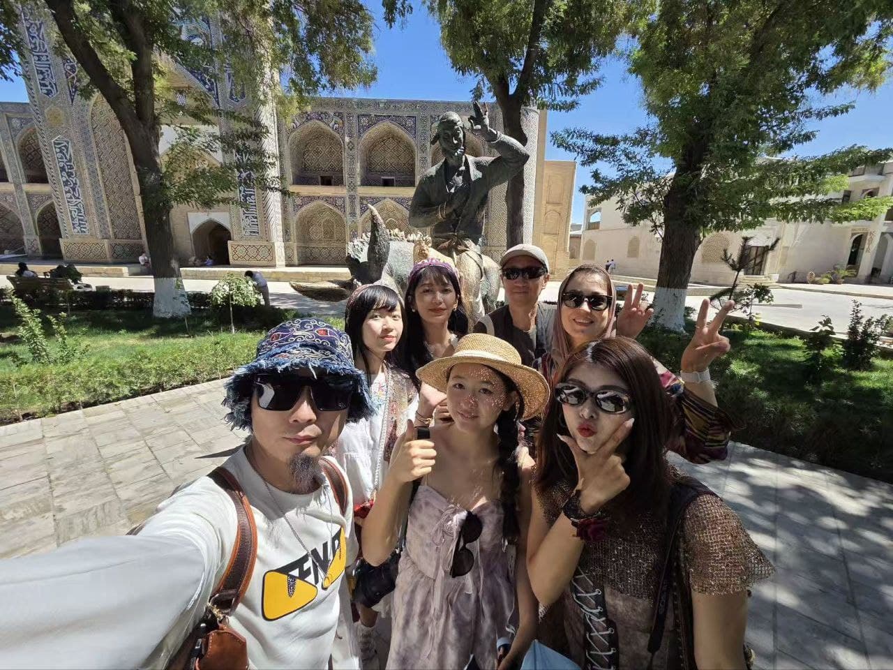 Xitoylik mashhur blogerlar O‘zbekistonning sayyohlik salohiyati bilan tanishdilar