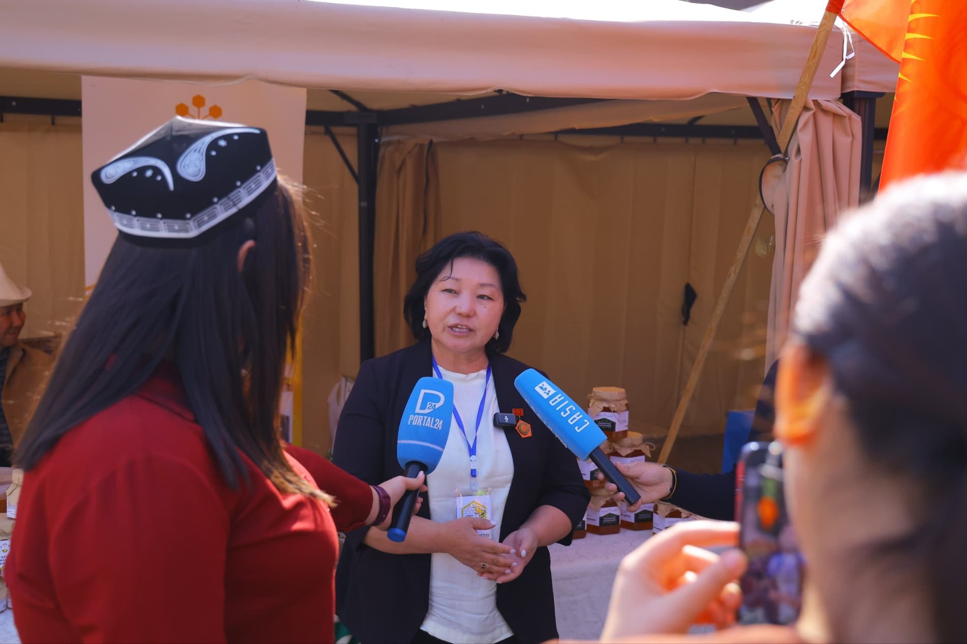 В Намангане стартовал IV Международный фестиваль меда