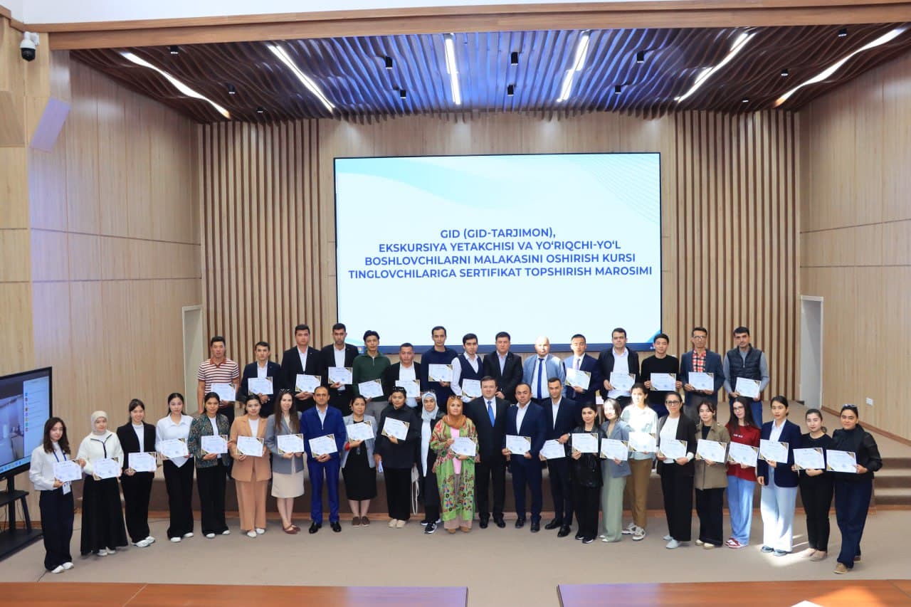 Подготовка к 43-й сессии ЮНЕСКО в Самарканде: гидам и экскурсоводам вручены сертификаты