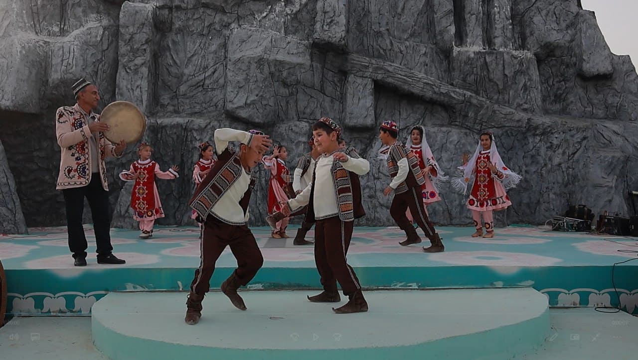 The International festival “Lazzatli Surxon” held in Boysun