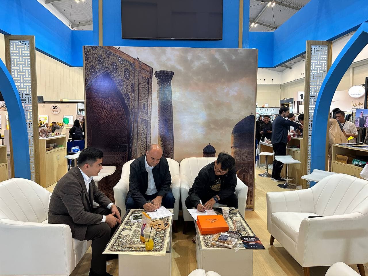 Uzbekistan’s tourism potential presented at the “Halal Kulture” exhibition in Indonesia