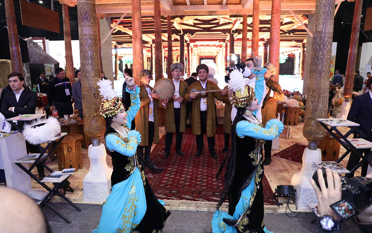 Xorazm viloyati delegatsiyasi “Ipak yo‘lida turizm” – Toshkent xalqaro turizm yarmarkasida ishtirok etmoqda