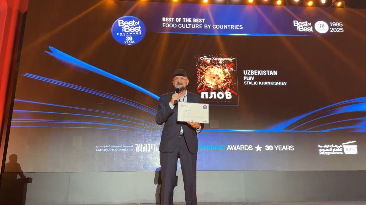 Книга о плове отмечена высшей наградой международного конкурса кулинарных книг