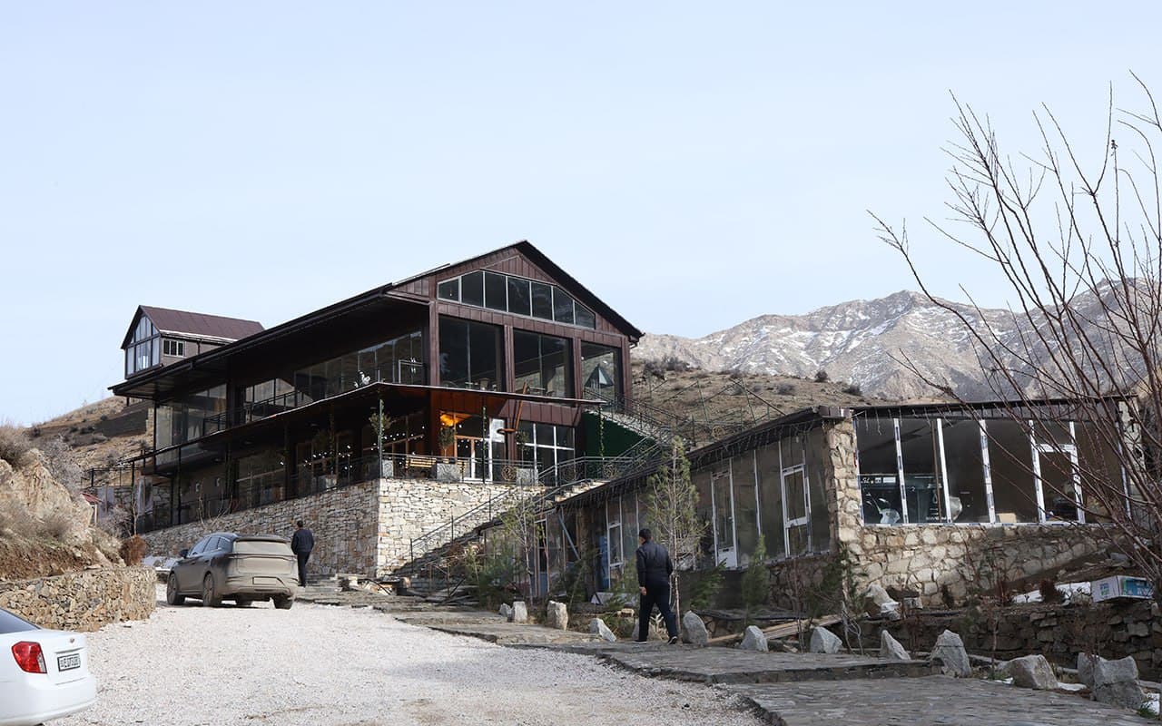 Укрепляется сотрудничество государства и бизнеса в развитии туризма в Навоийской области