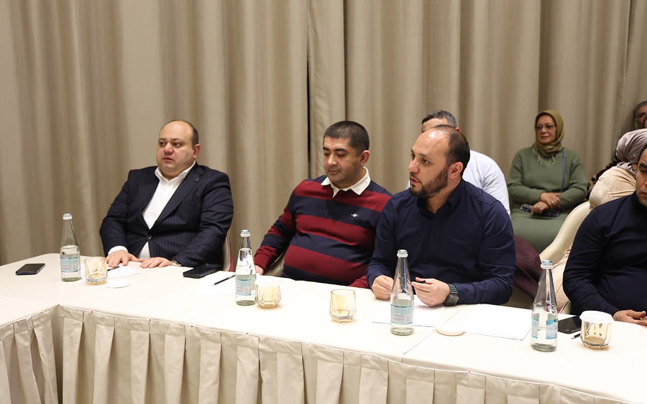 Samarqandda turizm infratuzilmasini modernizatsiya qilish va hamkorlikni kuchaytirish masalalari muhokama qilindi