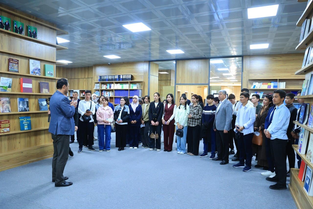 Zomin va Baxmal texnikumlari o‘quvchilari Samarqandda bo‘lishdi