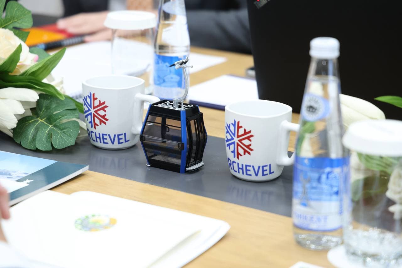 Prospects for expanding cooperation in mountain tourism discussed at the Tourism Committee with French partners