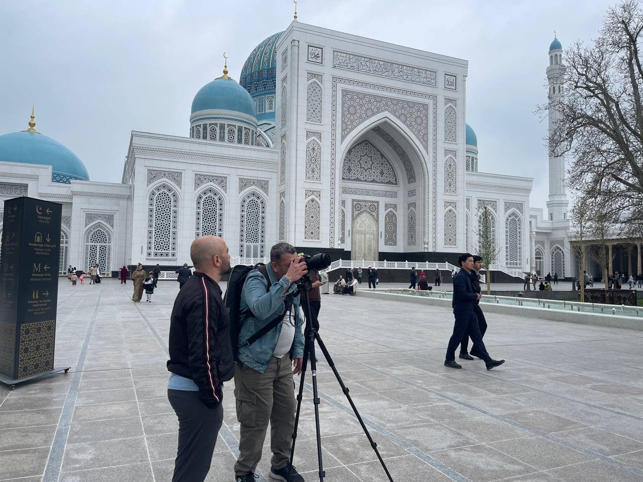 Mashhur ispan tadqiqotchi-fotografi O‘zbekistonning turistik salohiyati bilan tanishmoqda
