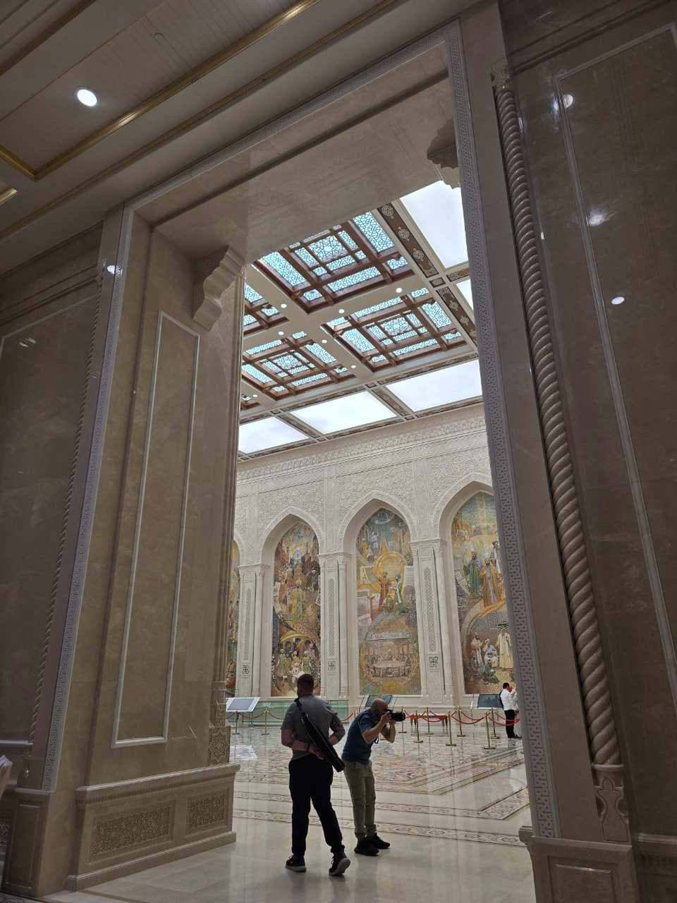 Mashhur ispan tadqiqotchi-fotografi O‘zbekistonning turistik salohiyati bilan tanishmoqda