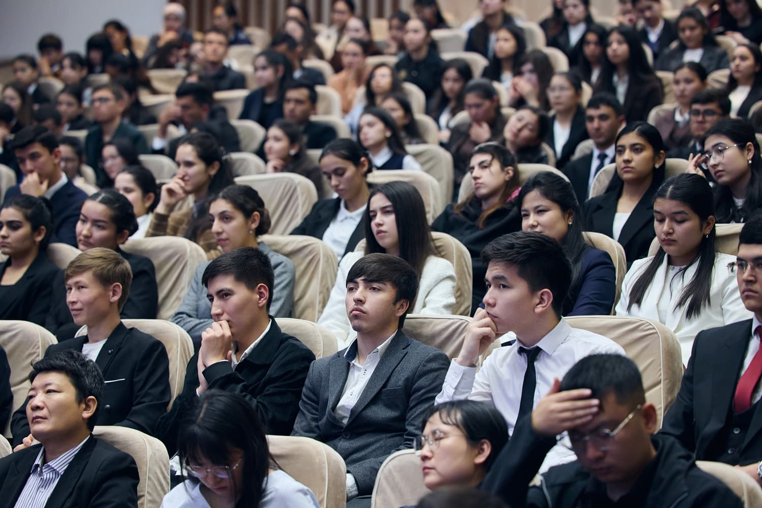 Samarqandda BMT Turizm “Ipak yo‘lida turizm” tematik ofisi ochildi va turizm oliygohi bitiruvchilariga sertifikatlar topshirildi