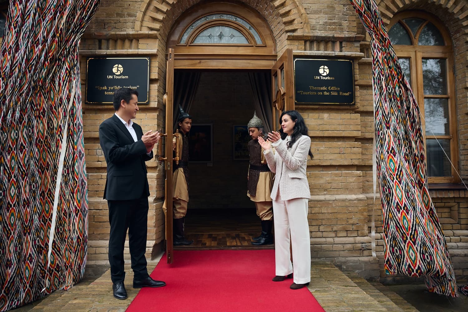 Samarqandda BMT Turizm “Ipak yo‘lida turizm” tematik ofisi ochildi va turizm oliygohi bitiruvchilariga sertifikatlar topshirildi