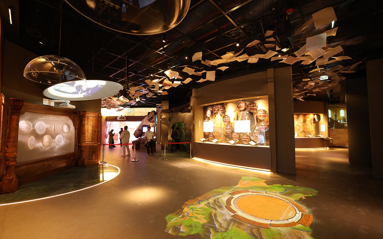 OAV vakillari Imom Buxoriy majmuasi bilan tanishdilar