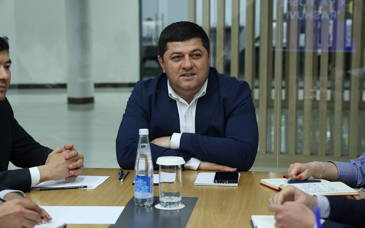 Turizm qo‘mitasida rais o‘rinbosarining yoshlar bilan uchrashuvi bo‘lib o‘tdi