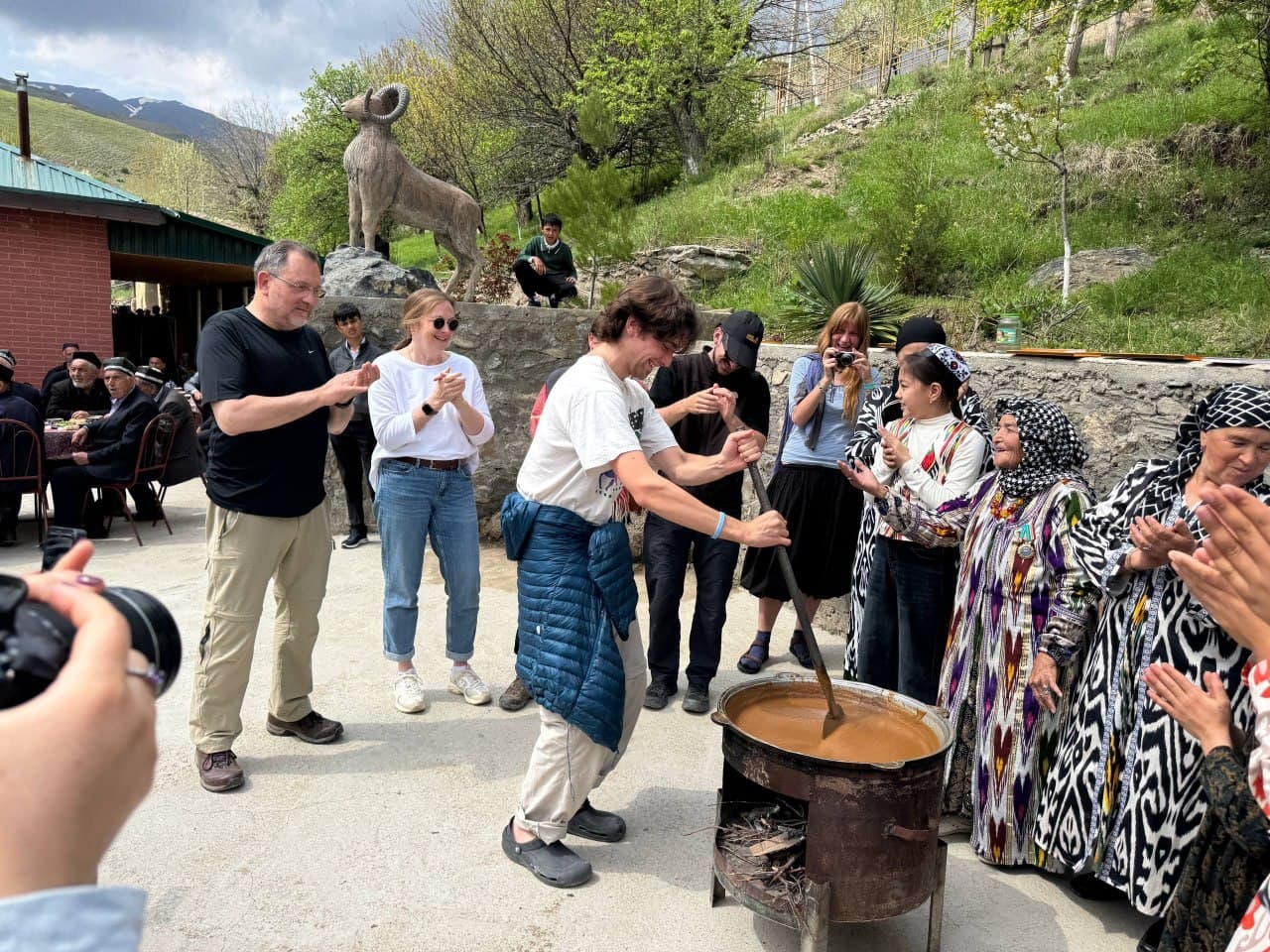 Uxum turizm qishlog‘ida “Sumalak sayli” festivali o‘tkazildi