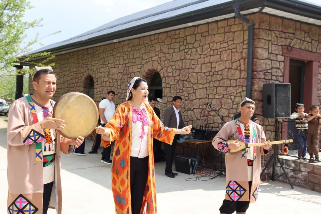 Uxum turizm qishlog‘ida “Sumalak sayli” festivali o‘tkazildi
