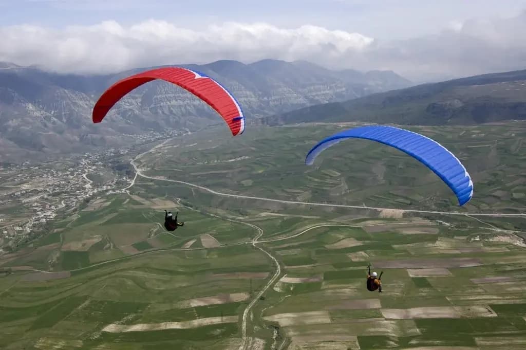 The traditional International Paragliding Festival will be held in Samarkand