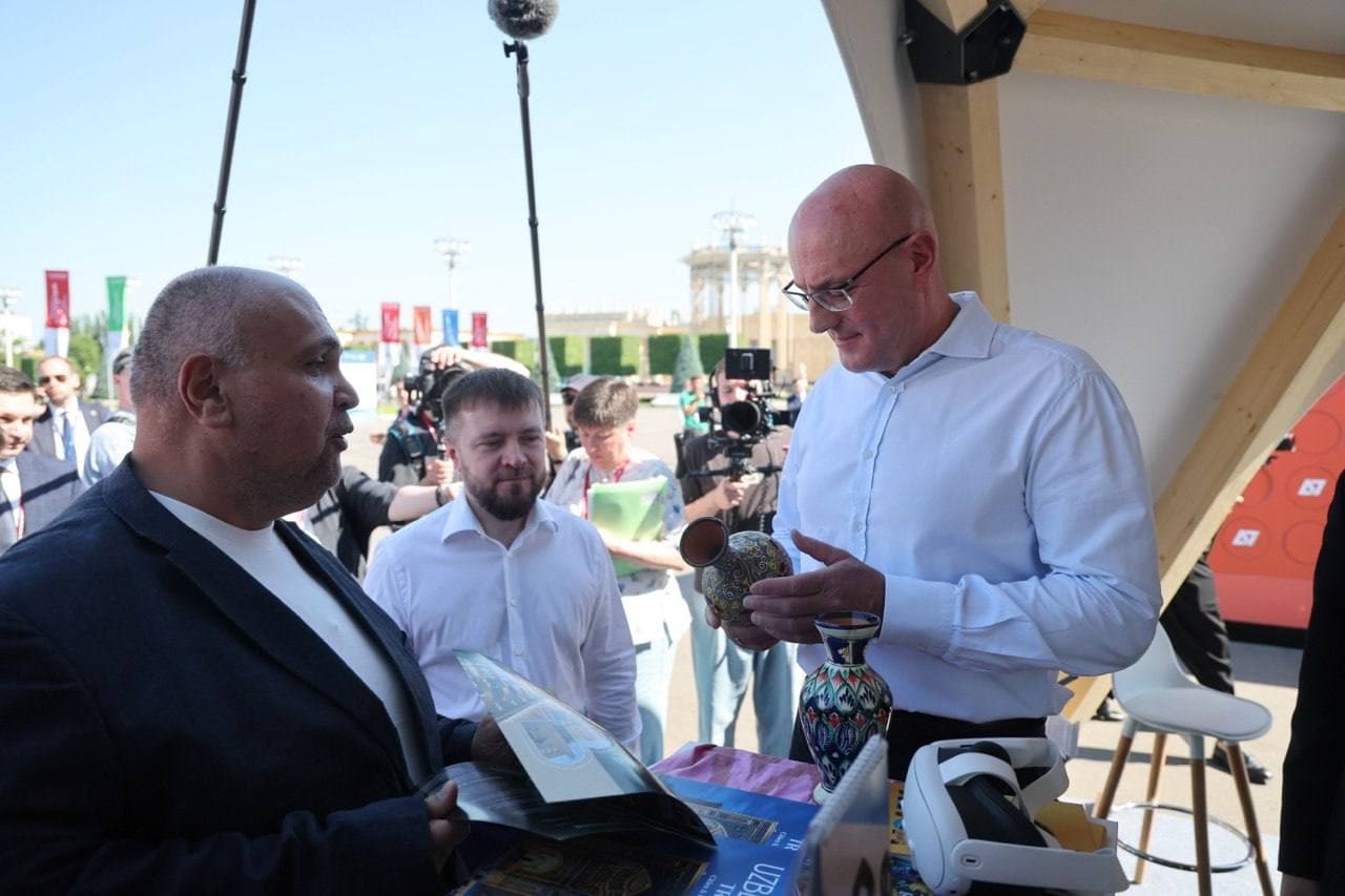 Uzbekistan’s national stand draws strong interest at the international “Путешествуй!” Forum in Moscow