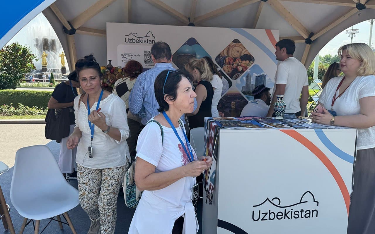 Uzbekistan’s national stand draws strong interest at the international “Путешествуй!” Forum in Moscow