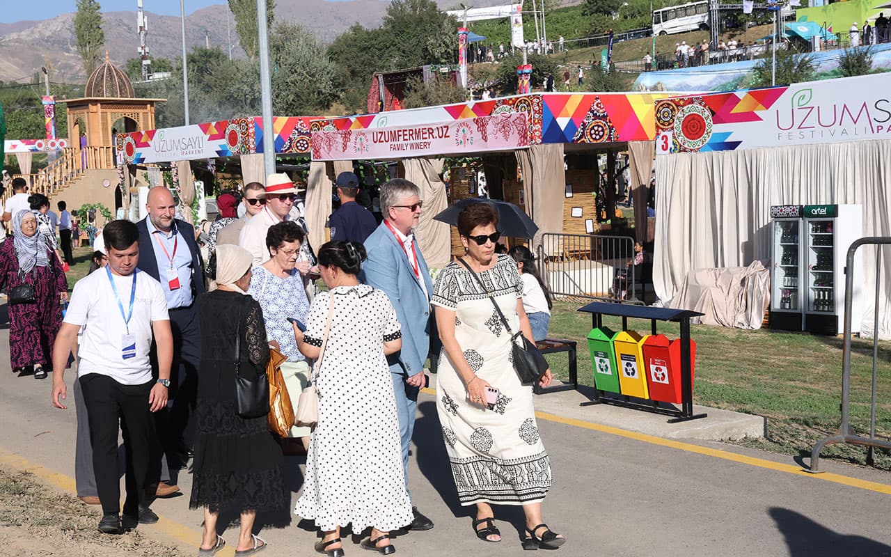 The opening ceremony of the international festival "Uzum Sayli" was held in Parkent