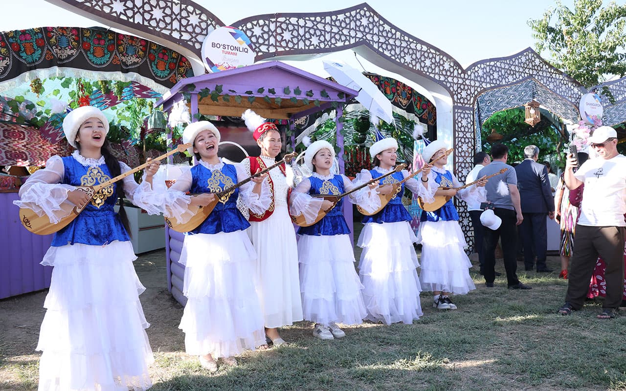 The opening ceremony of the international festival "Uzum Sayli" was held in Parkent