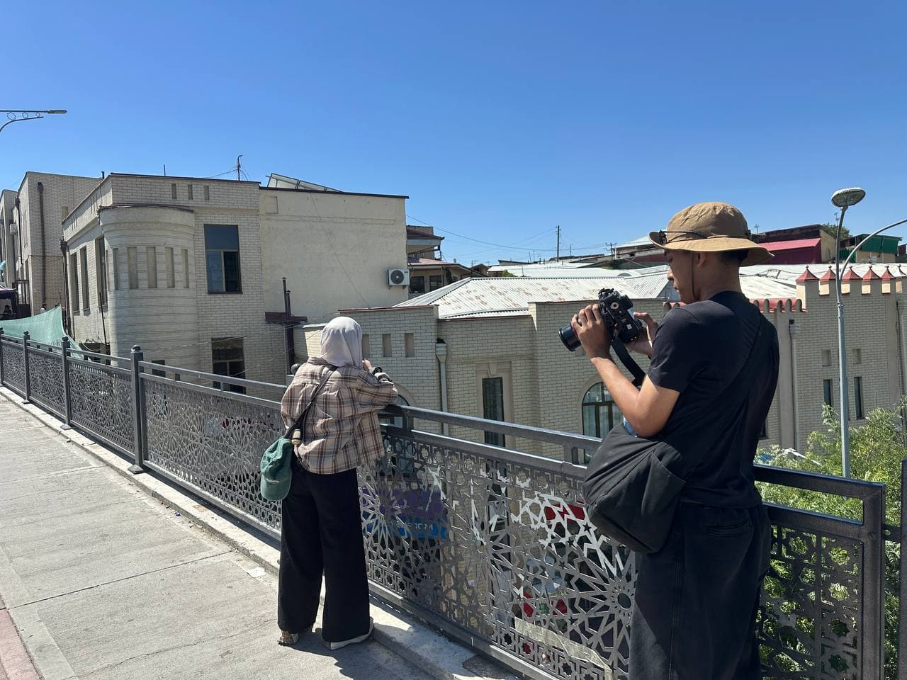 Malaysian students capture Samarkand’s landmarks in a “storytelling” format