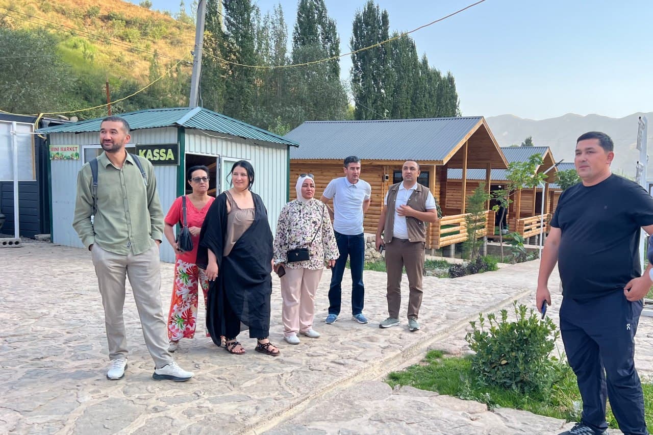 Buxoro turoperatorlari Surxondaryo turizmi imkoniyatlari bilan tanishdi