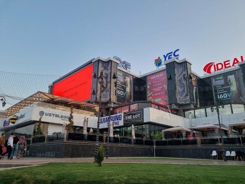 В Самарканде развивается ночной туризм: улицы, рынки и музеи работают допоздна