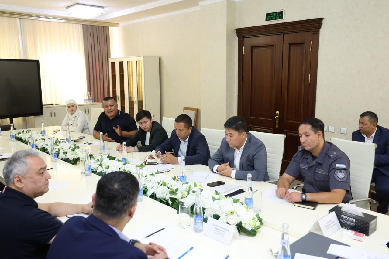 Tourism Committee discusses domestic tourism development and organising trips for the population