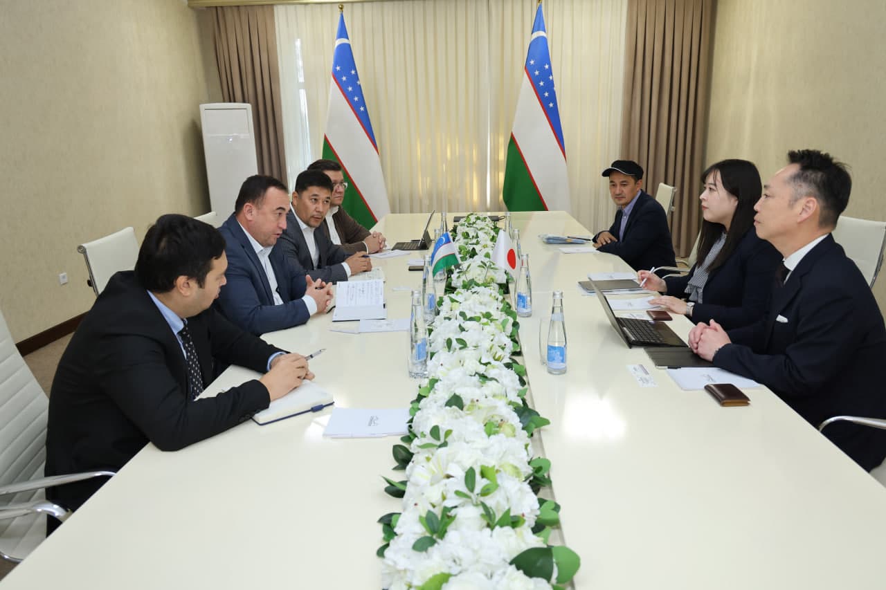 Tourism Committee holds meeting with representatives of Seibu Prince Hotels and Resorts