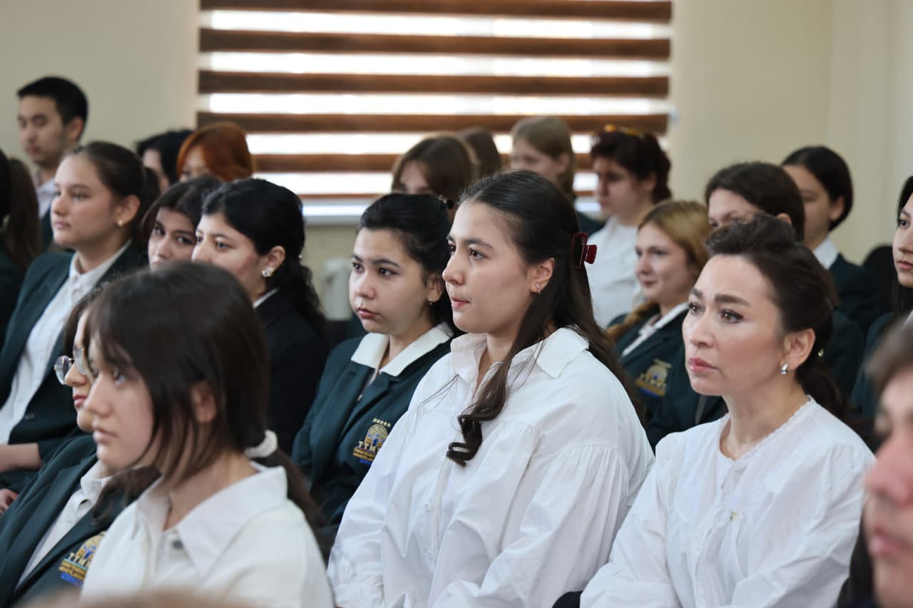 Состоялись встреча с молодёжью и выездной приём предпринимателей
