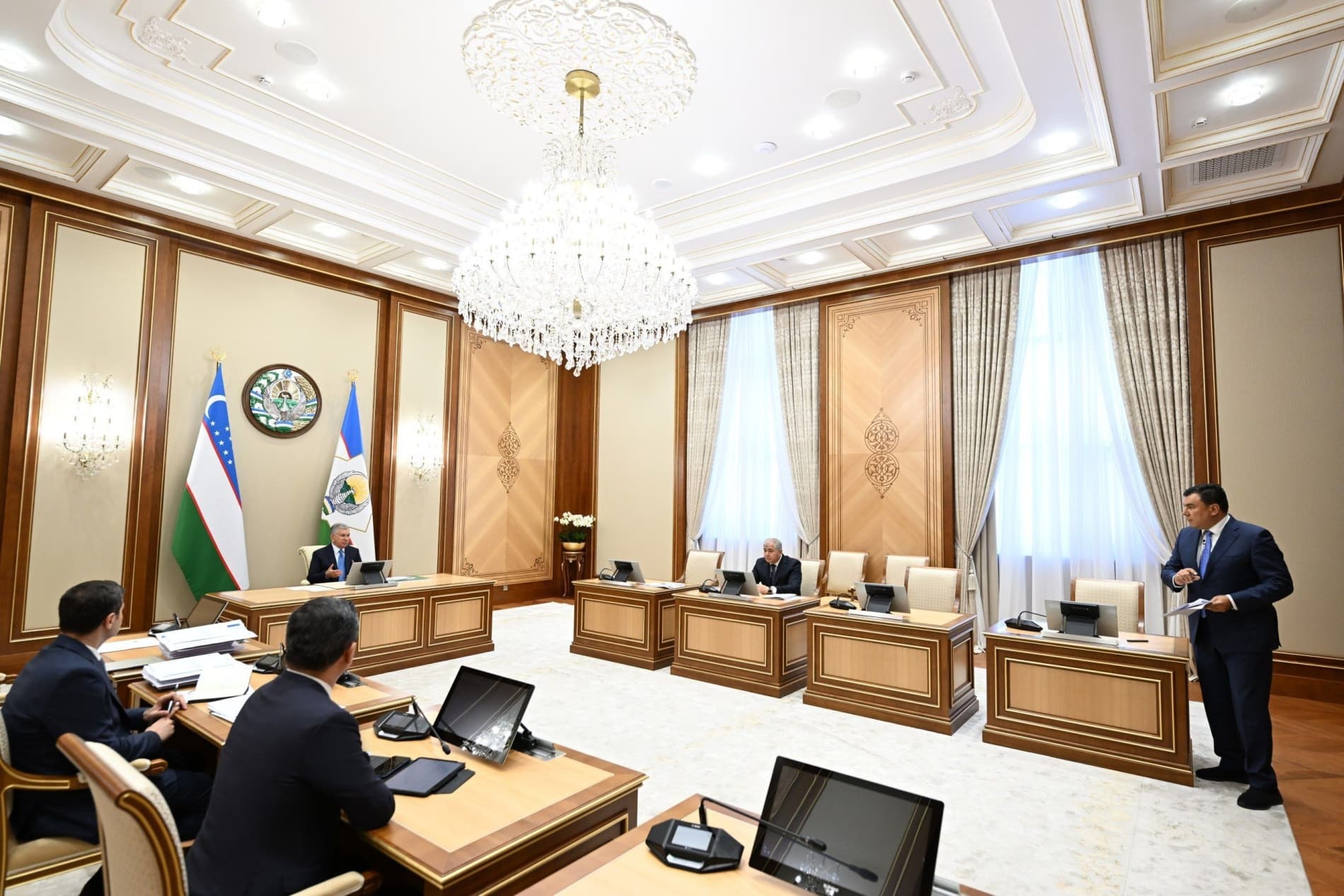 The President Reviewed Proposals on Combating Desertification and Implementing Green City Principles