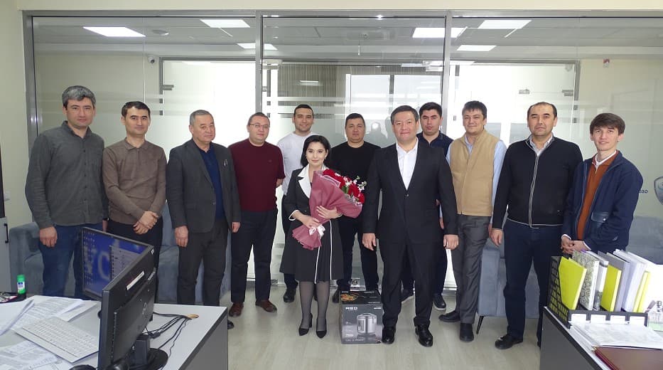 В Инспекции по контролю в сфере горнодобывающей промышленности и геологии почтили женщин