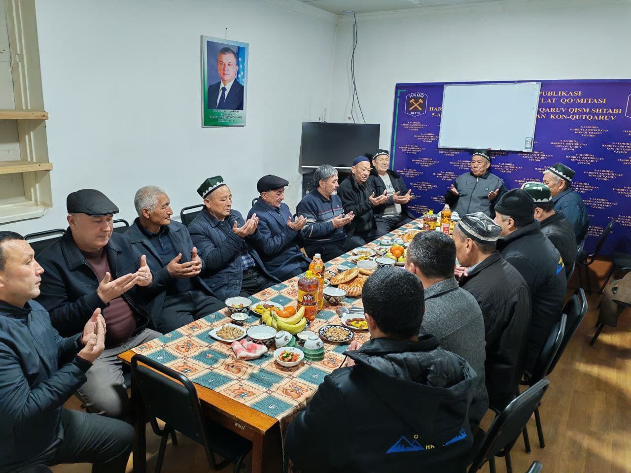 РАМАЗОН ВА НАВРЎЗ ШУКУҲИ: ҲАРБИЙЛАШТИРИЛГАН КОН ҚУТҚАРУВ ҚИСМИ ТОМОНИДАН САХОВАТ ТАДБИРЛАРИ ТАШКИЛ ЭТИЛДИ