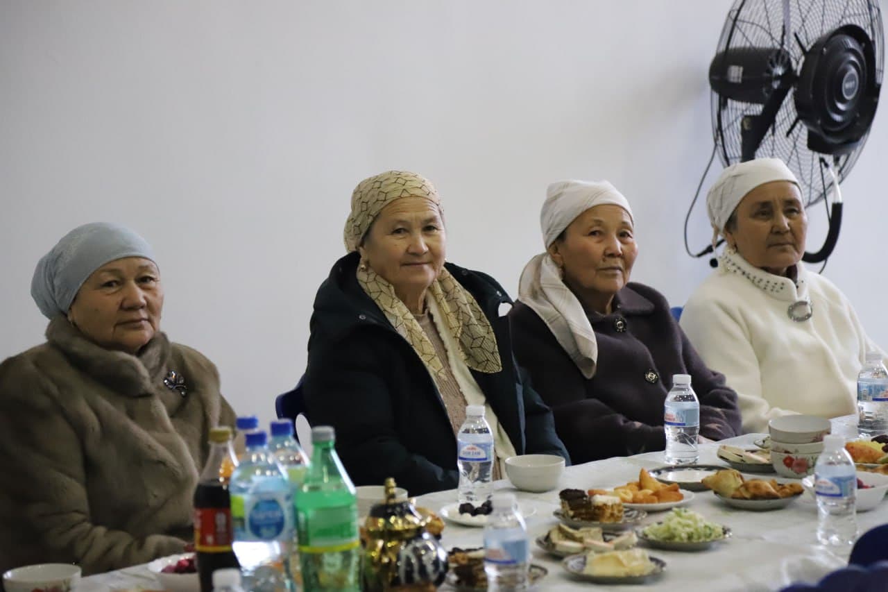 ДУХ РАМАДАНА В НАВОИЙСКОЙ ОБЛАСТИ: ОРГАНИЗОВАНЫ ИФТАРЫ ДЛЯ НУЖДАЮЩИХСЯ ГРАЖДАН