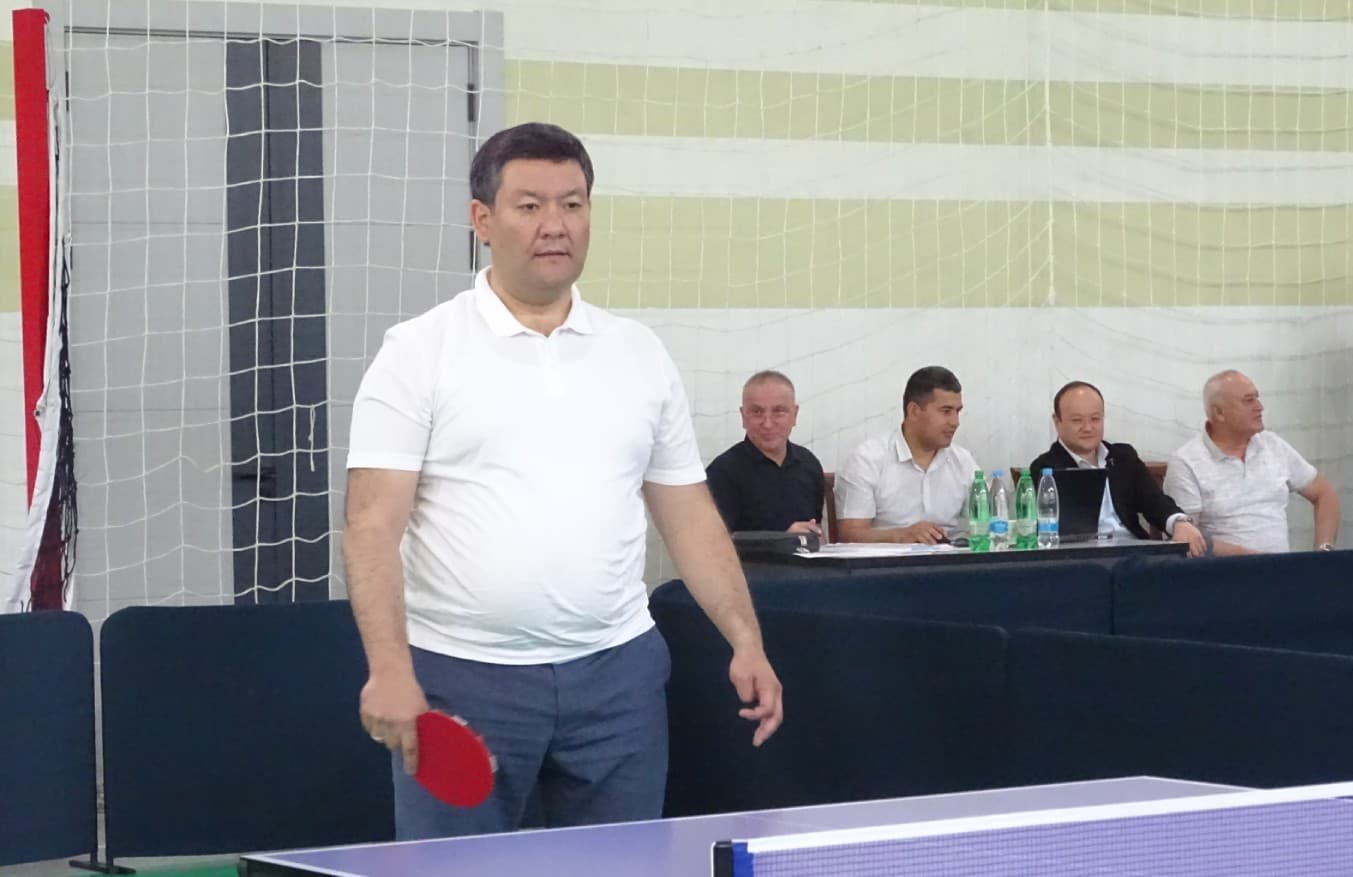 Geologiya sohasi xodimlari stol tennisi bo‘yicha o‘zaro kuch sinashdi