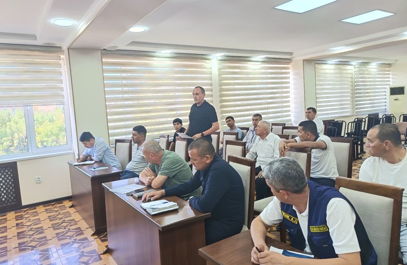 Mobile Reception Held in Navoi: Appeals of Entrepreneurs and Citizens Reviewed