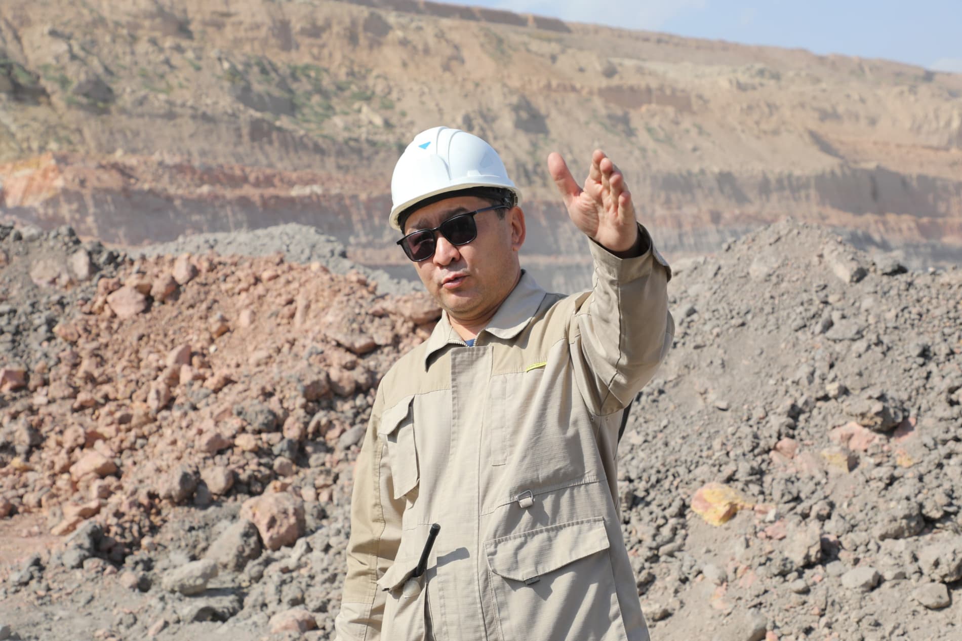 Uzbekcoal JSC Introduces Journalists and Bloggers to Operations at the Angren Coal Mine