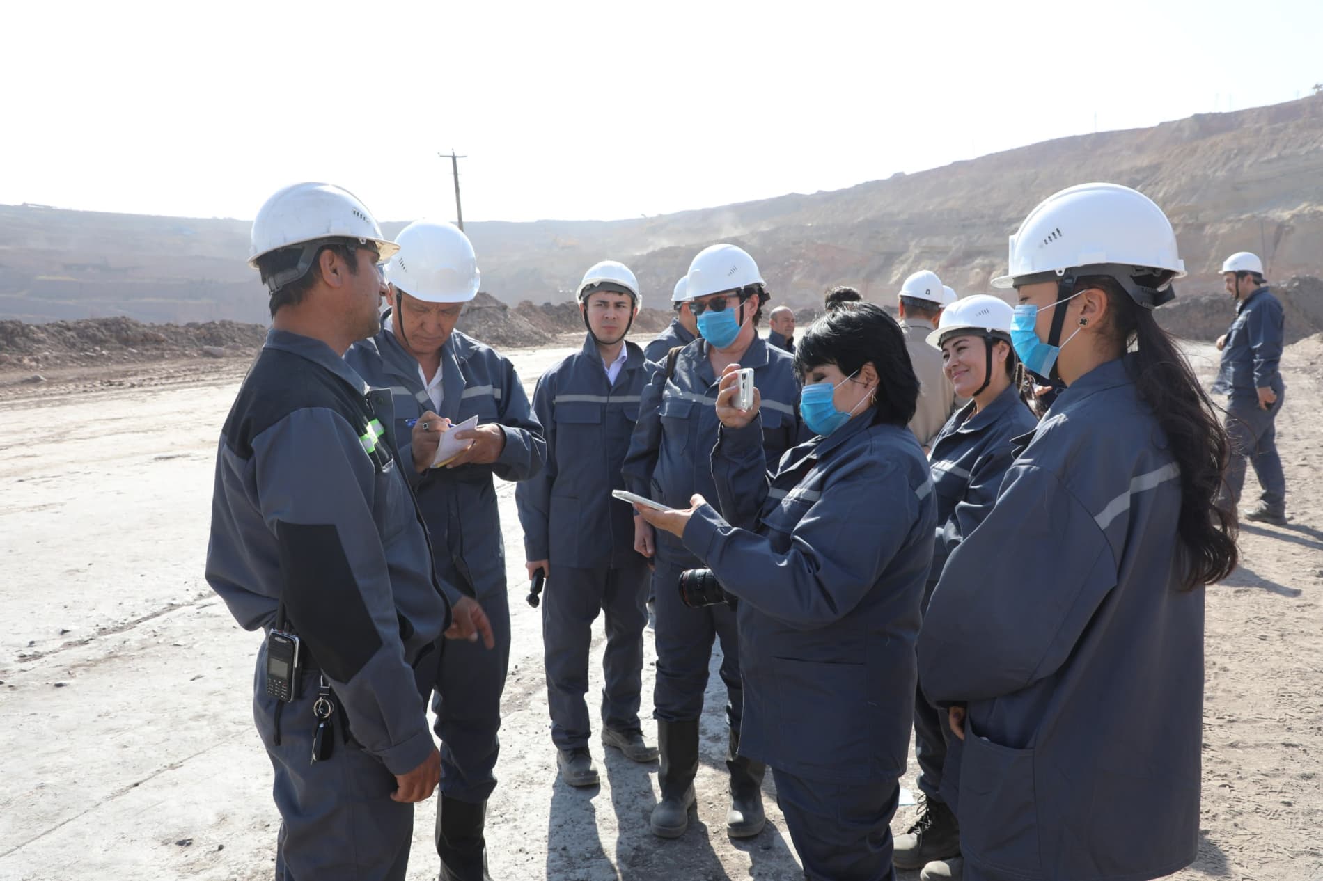 Uzbekcoal JSC Introduces Journalists and Bloggers to Operations at the Angren Coal Mine