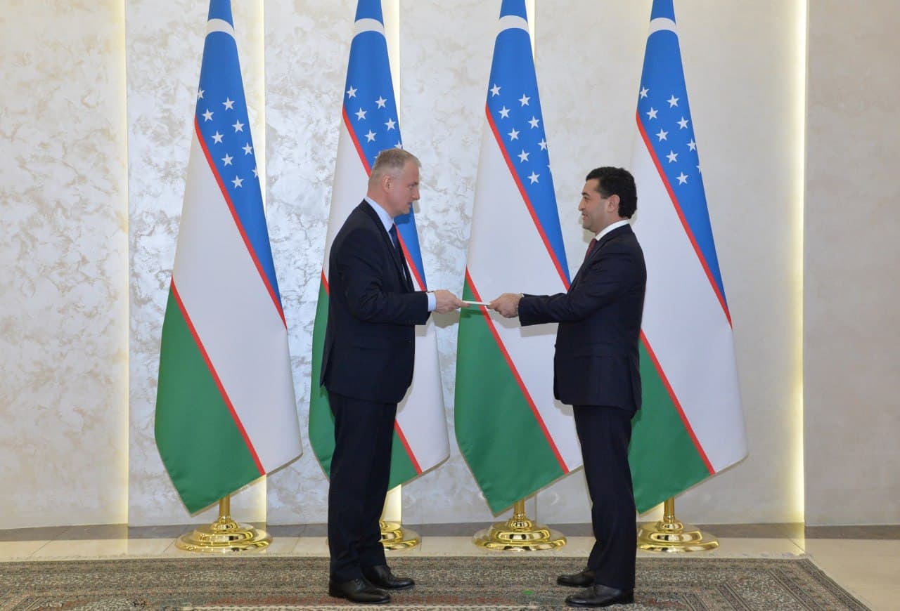 Новый посол Беларуси вручил копии верительных грамот