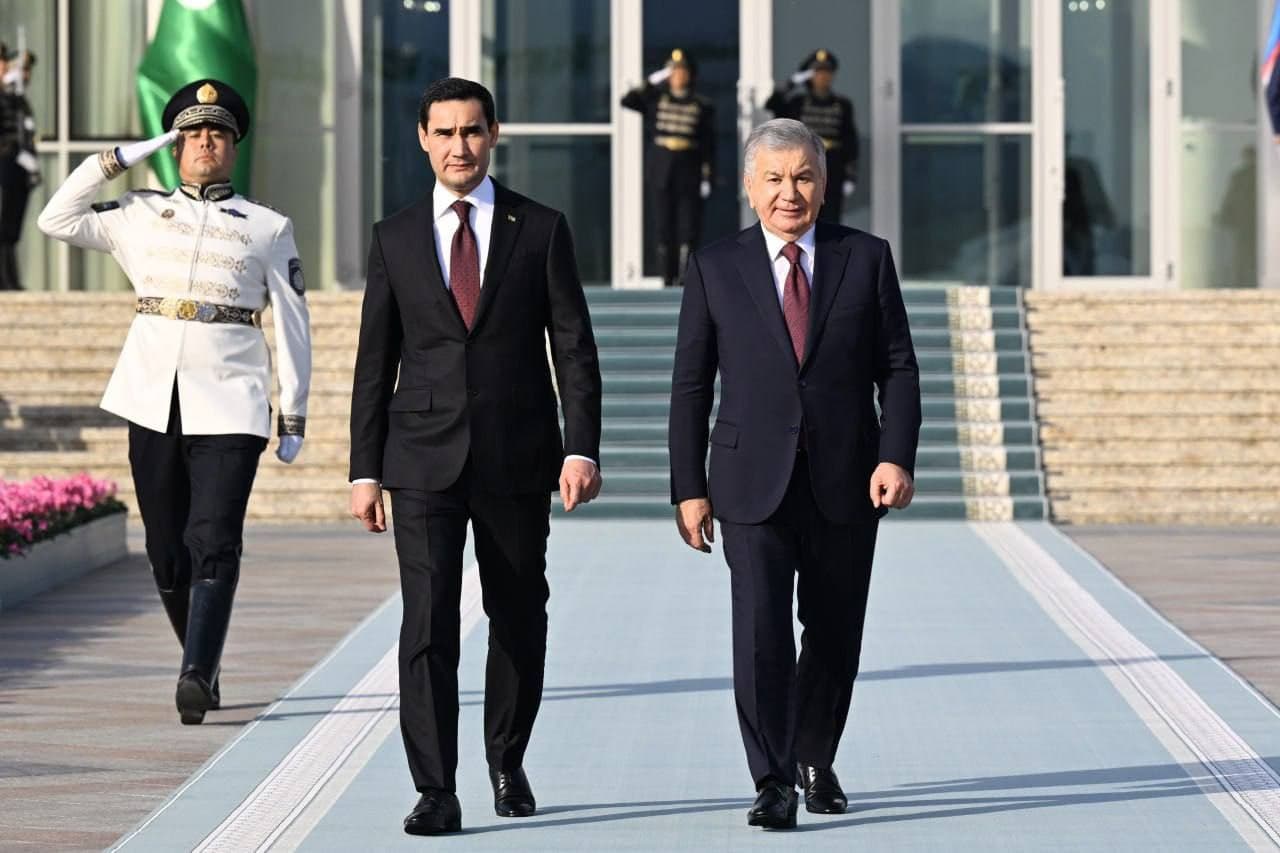 O‘zbekiston Prezidenti Turkmaniston Prezidentini samimiy kuzatib qo‘ydi