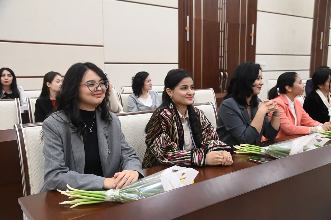 TIVda Xotin-qizlar kuniga bagʻishlangan tadbir boʻlib oʻtdi