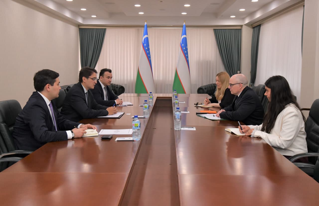 On the Meeting with the Ambassador of Australia