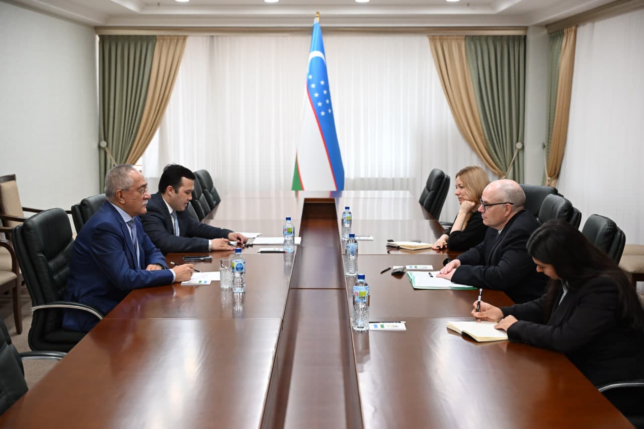 On the Meeting with the Ambassador of Australia