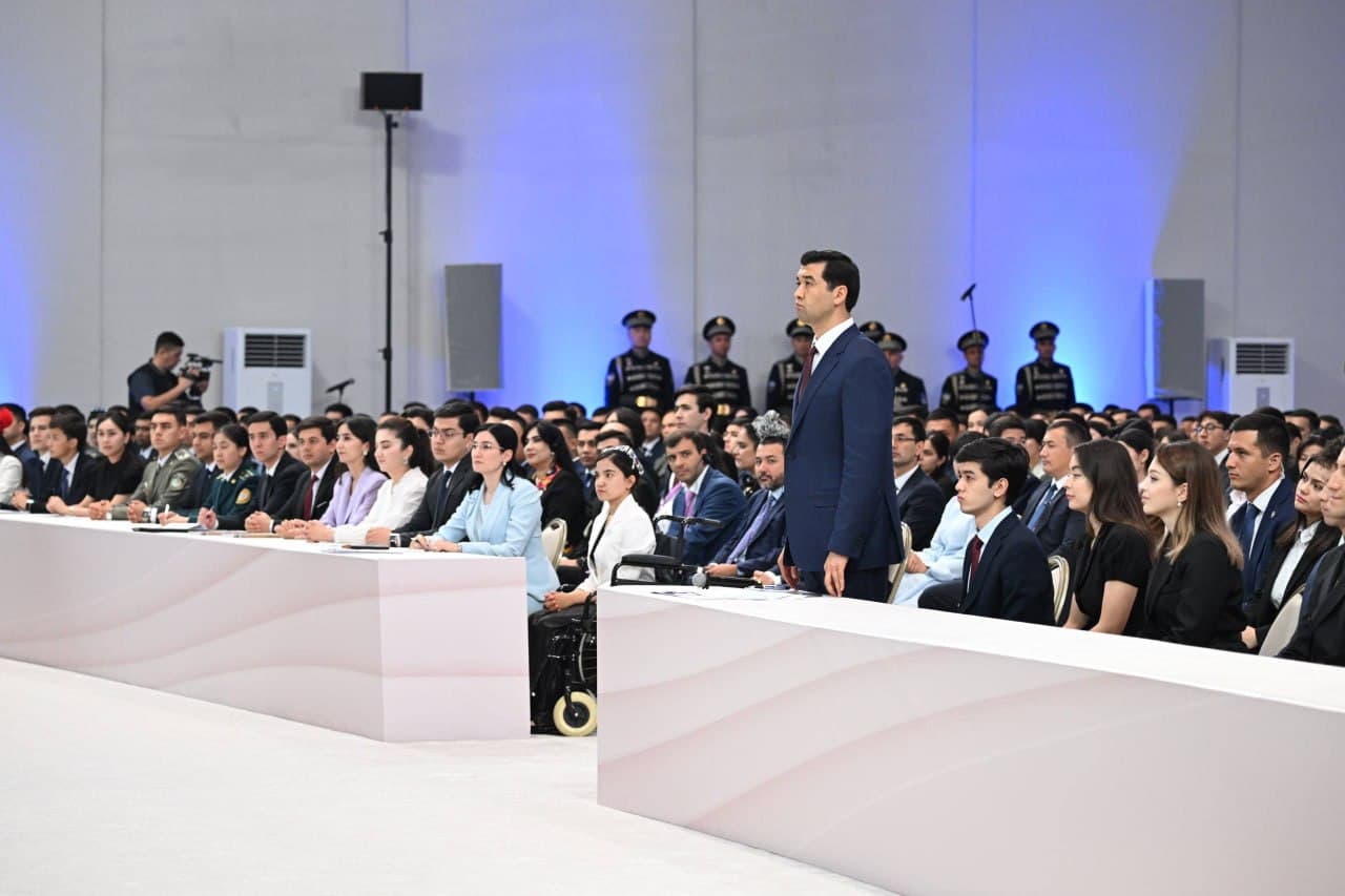 Prezidentimiz yoshlar bilan uchrashib, yangi tashabbuslarni ilgari surdi