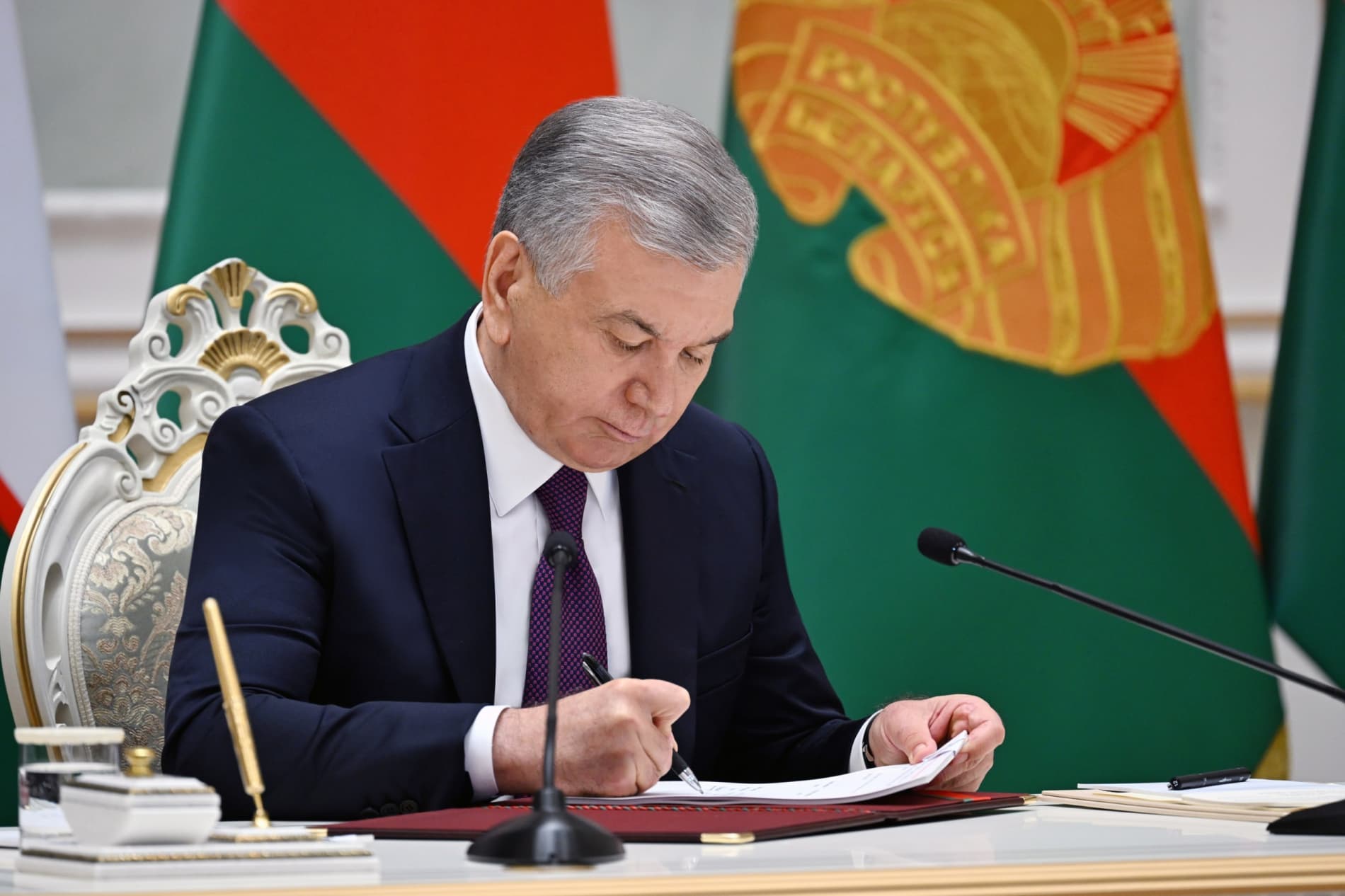Узбекистан и Беларусь вывели отношения на уровень стратегического партнерства