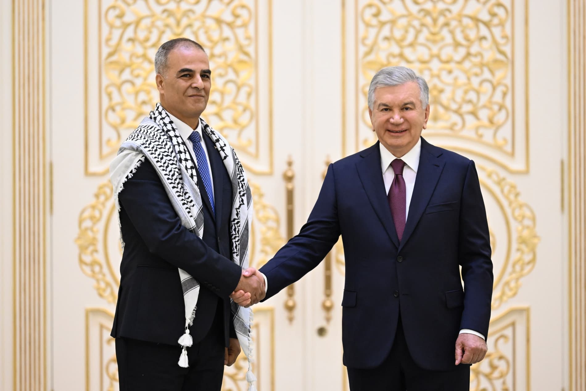 Oʻzbekiston Prezidenti yangi tayinlangan xorijiy elchilardan ishonch yorliqlarini qabul qildi