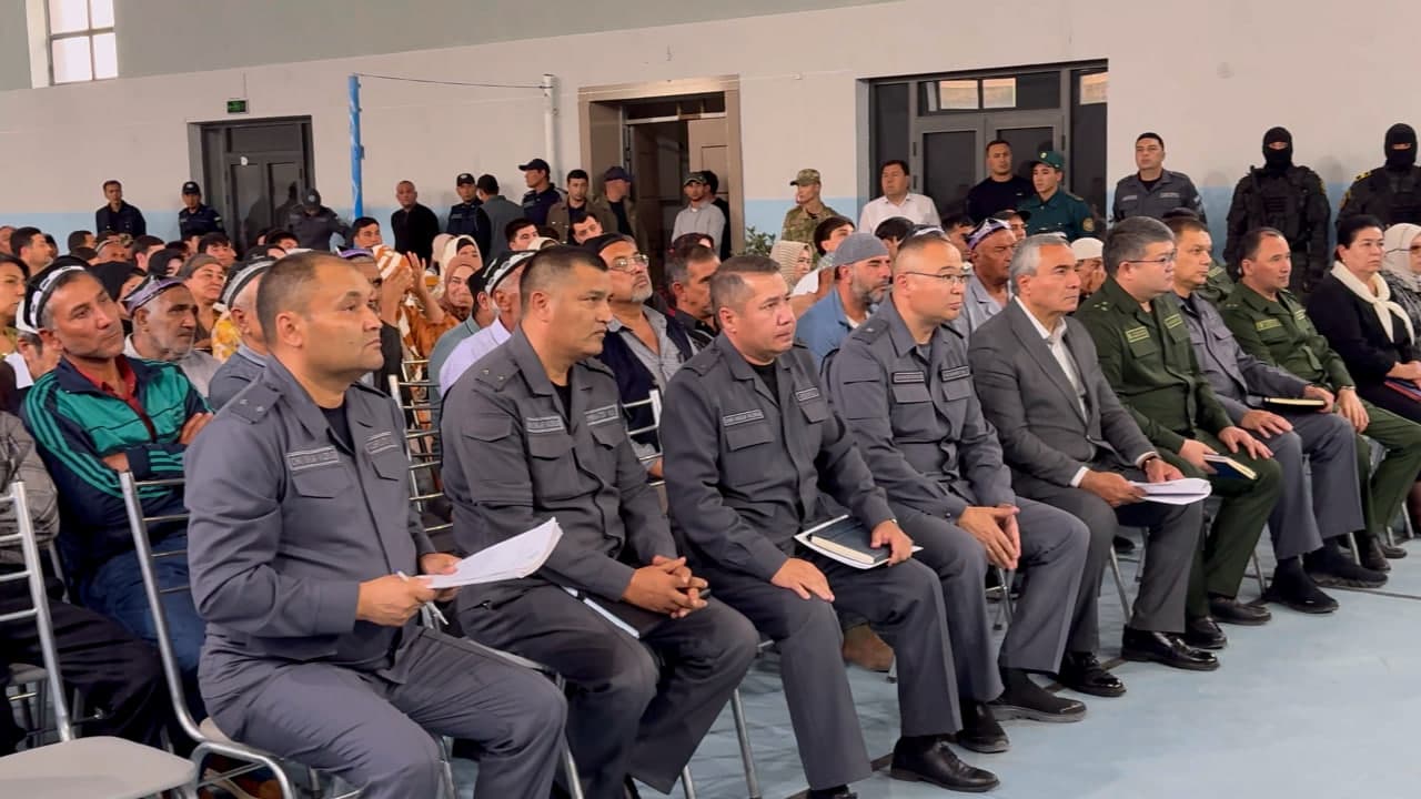 In the Nurafshon mahalla of the city of Kokand, visiting sessions of the Kokand inter-district courts on administrative and criminal cases were held.