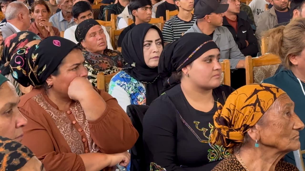 In the Nurafshon mahalla of the city of Kokand, visiting sessions of the Kokand inter-district courts on administrative and criminal cases were held.