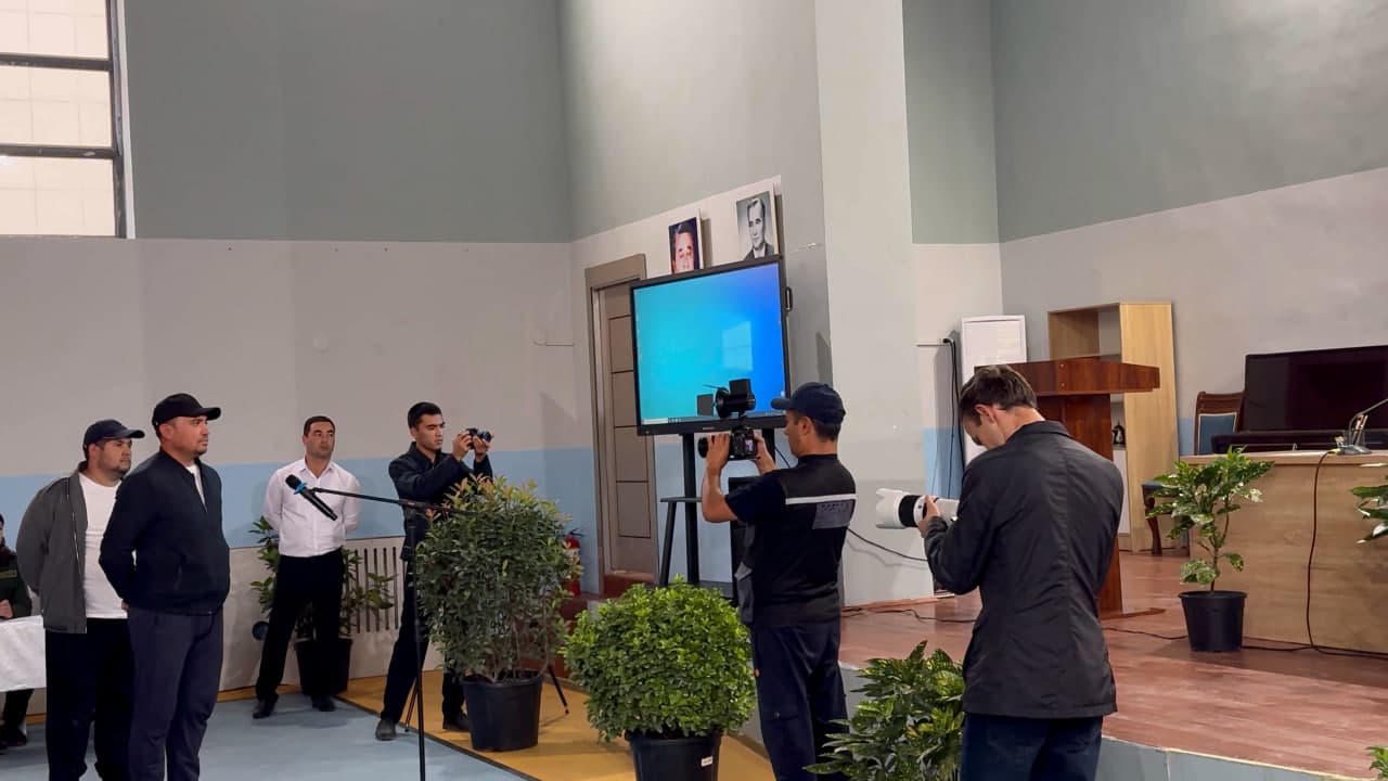 In the Nurafshon mahalla of the city of Kokand, visiting sessions of the Kokand inter-district courts on administrative and criminal cases were held.