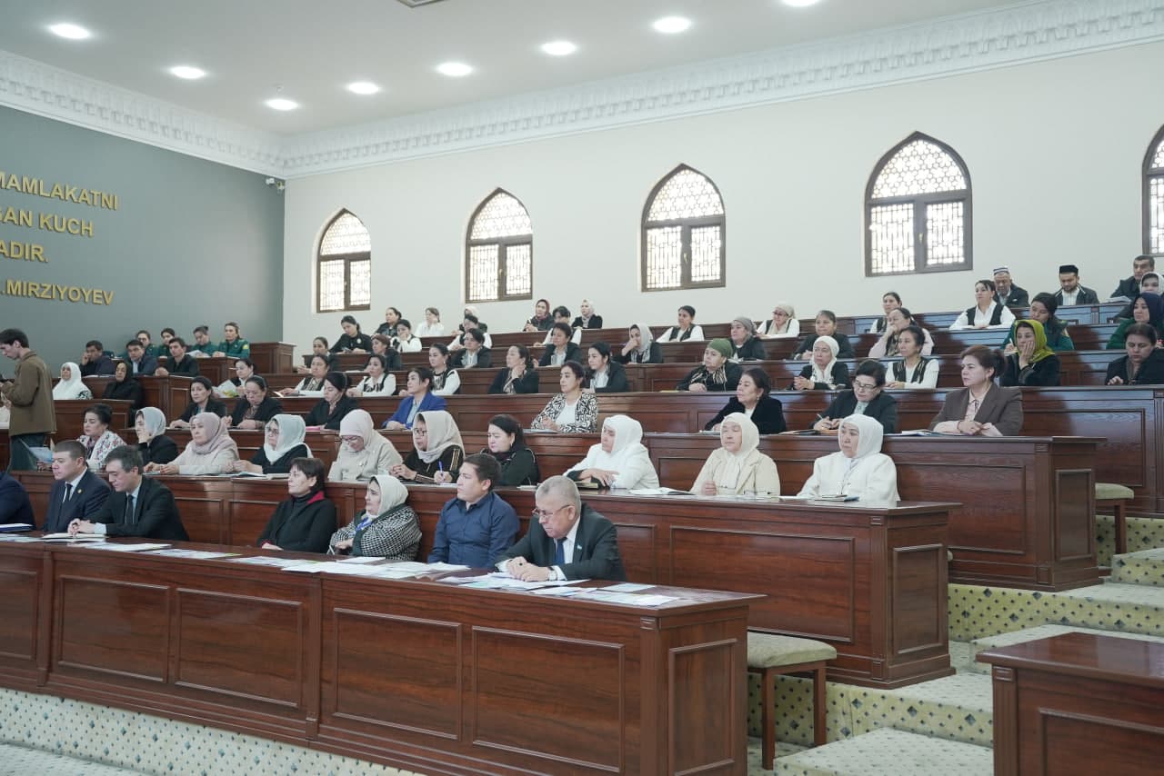 At Kokand University, a training seminar on the theme “Family and Marriage — Sacred” was held in cooperation with the Republican Committee on Family and Women’s Affairs and the regional administration